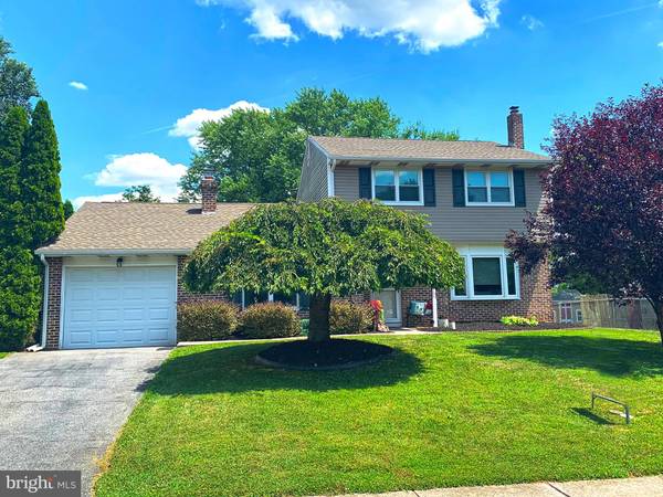 755 POMANDER AVE, Reading, PA 19606