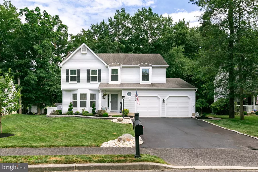 36 MASTERS CIR, Marlton, NJ 08053