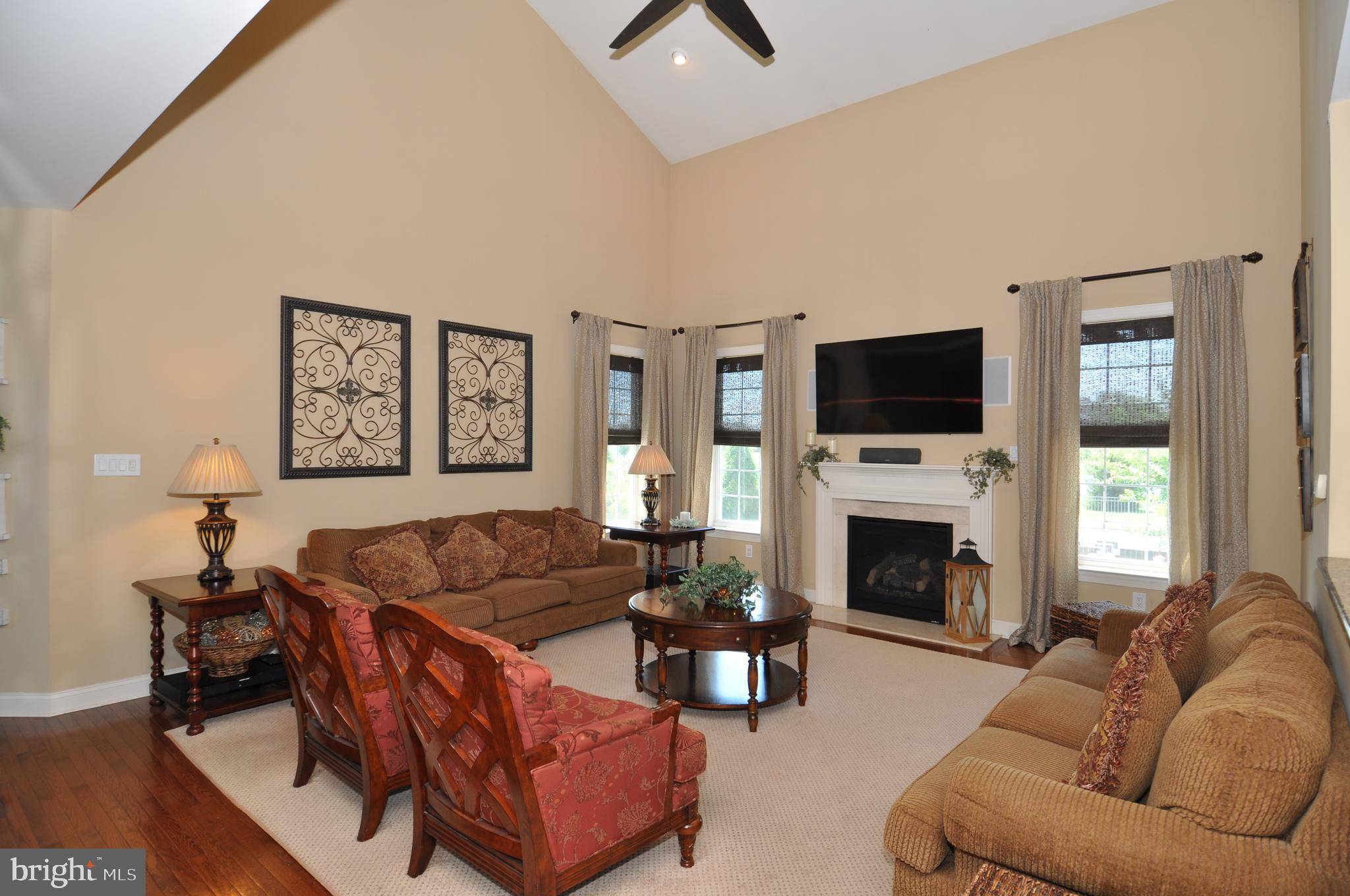 Columbus, NJ 08022,21 WAVERLY DR