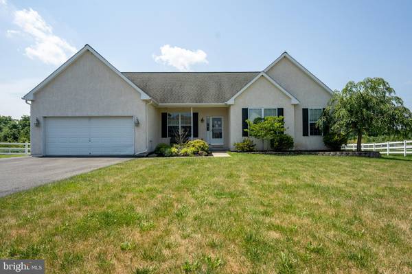 20 WESTBURY DR, Gilbertsville, PA 19525