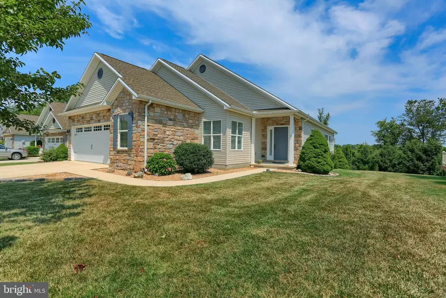 50 LANTERN LN, Shippensburg, PA 17257