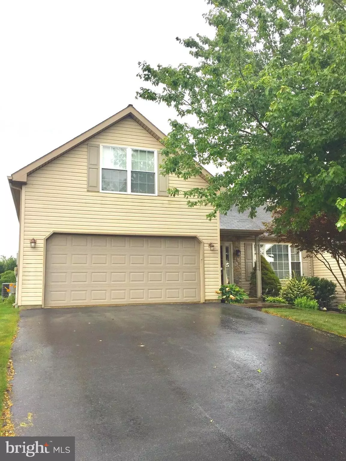 Mount Joy, PA 17552,2094 WEEPING WILLOW LN