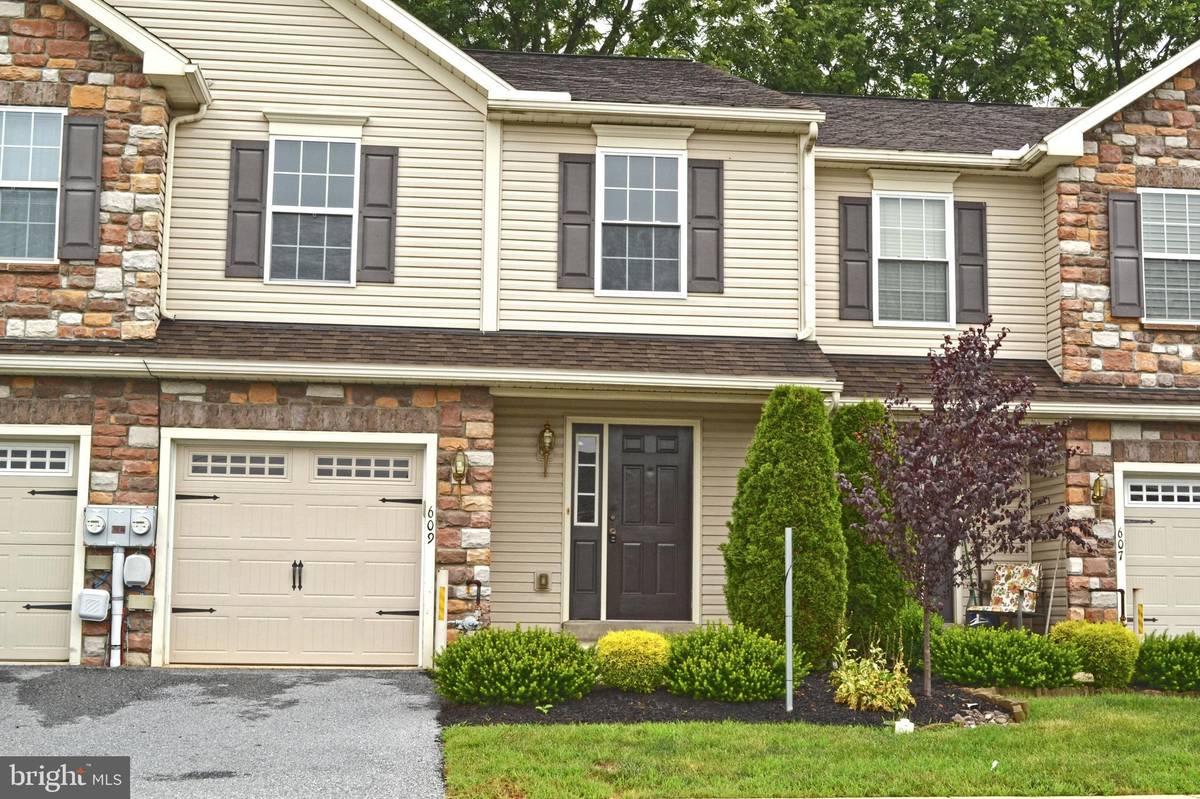 Sinking Spring, PA 19608,609 CARAMIST CIR