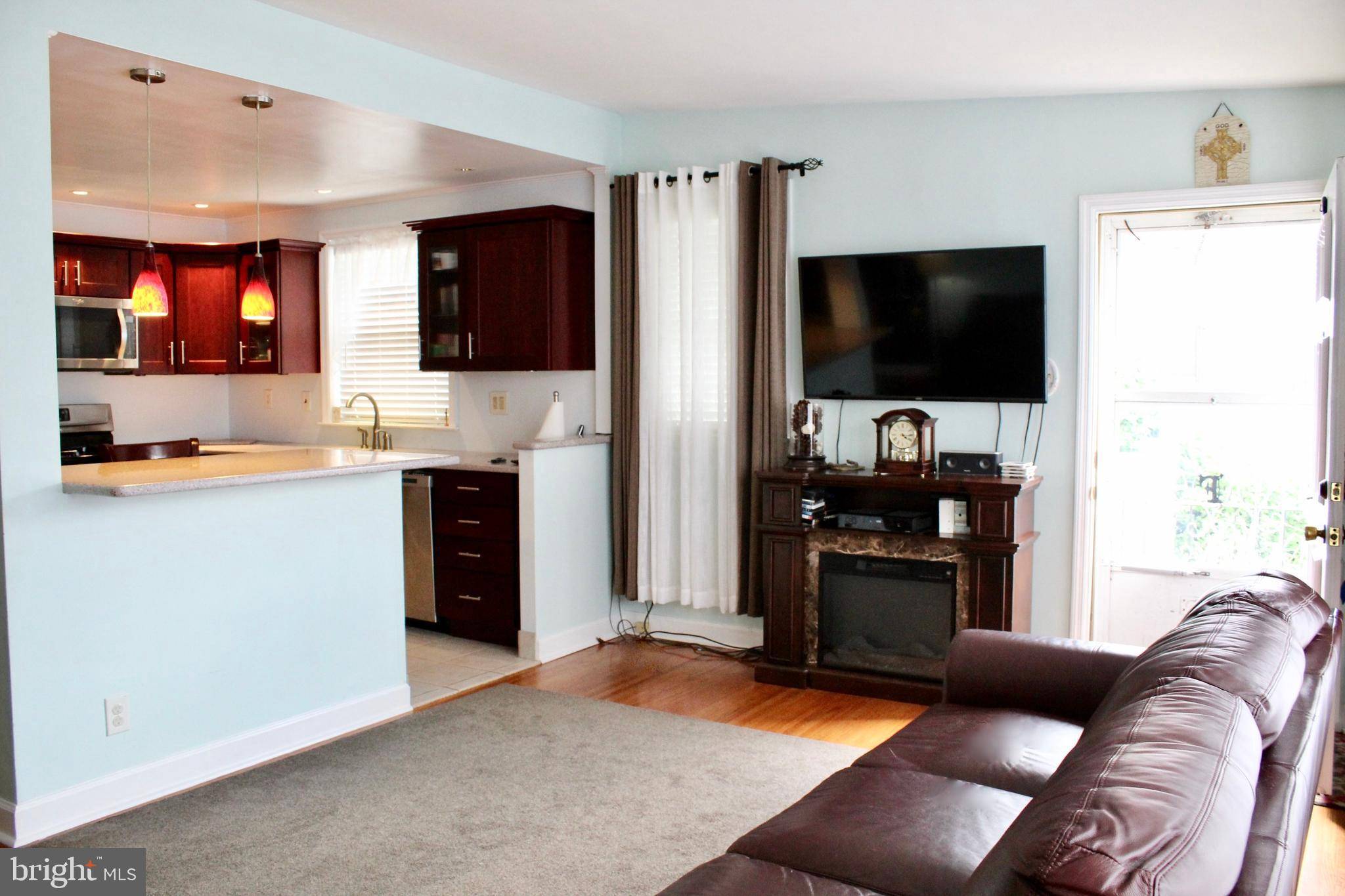 Philadelphia, PA 19136,8217 COLFAX ST