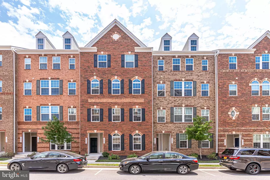 13729 ENDEAVOUR DR #3F, Herndon, VA 20171