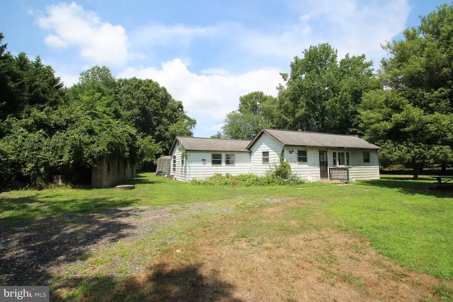 2749 OLD COUNTY RD, Newark, DE 19702