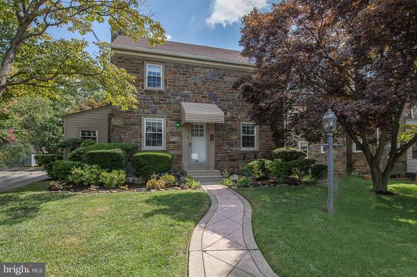 913 ROBERTS AVE, Drexel Hill, PA 19026