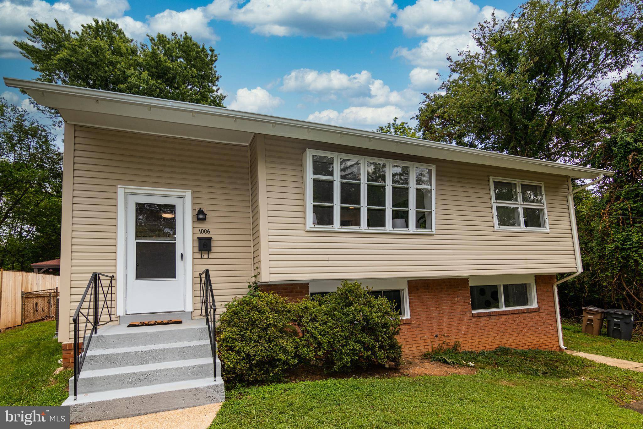 Rockville, MD 20852,1006 CURTIS PL