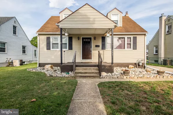 241 NASSAU AVE, Paulsboro, NJ 08066