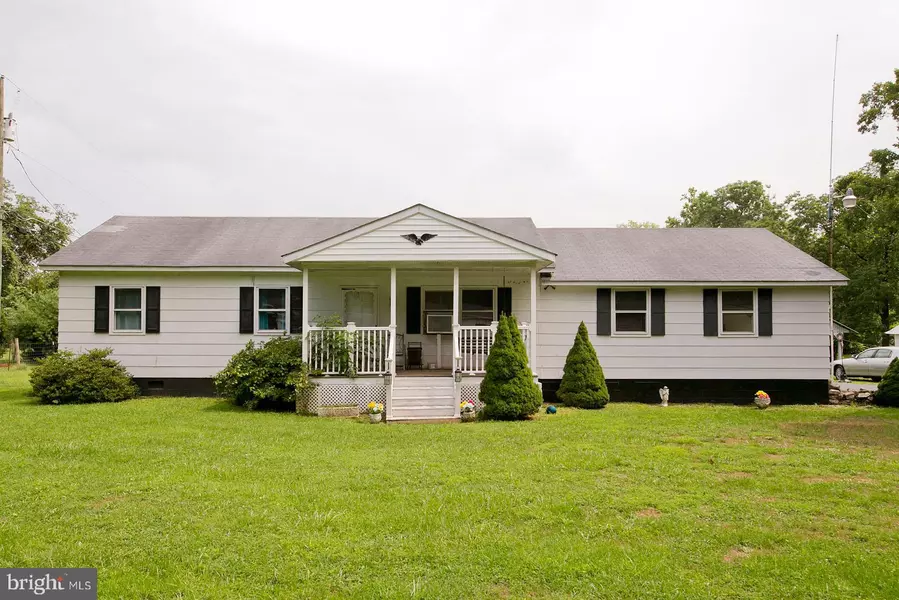 207 SINKING SPRING LN, Gore, VA 22637