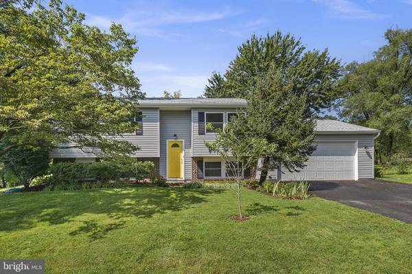 12760 BRADWELL RD, Herndon, VA 20171