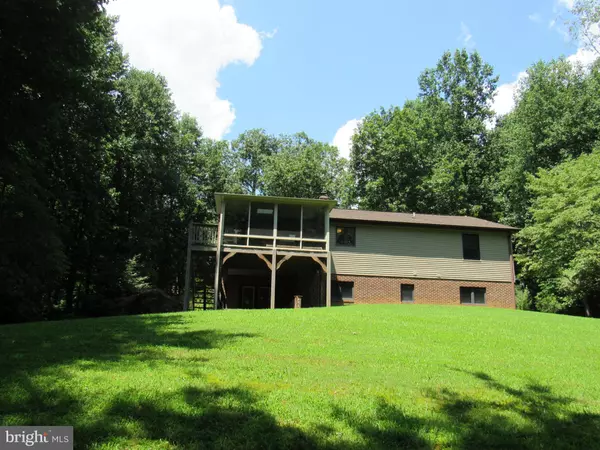 Stanardsville, VA 22973,67 COUNTRY CLUB CT