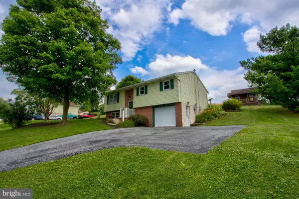 Lititz, PA 17543,316 LONG LN