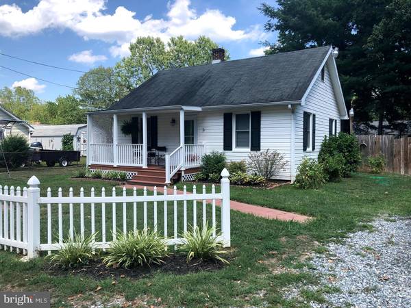 2312 OAK ST, Fredericksburg, VA 22401