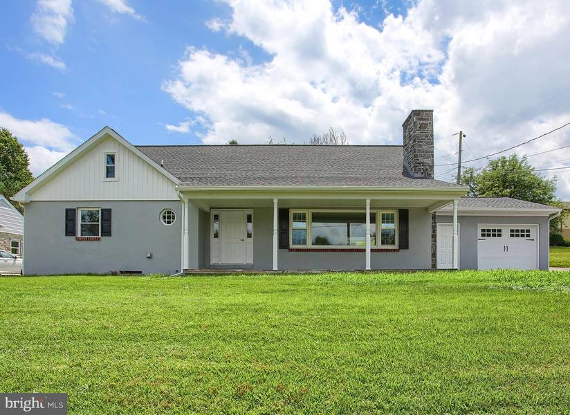 341 W STATE ST, Quarryville, PA 17566