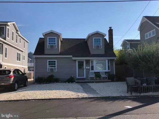 203 W 22ND ST, Ship Bottom, NJ 08008