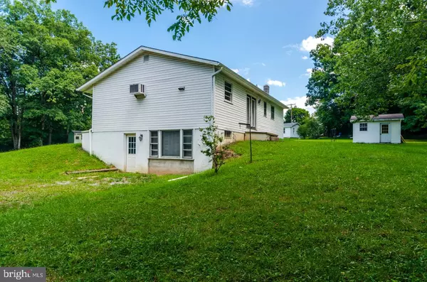 Great Cacapon, WV 25422,5891 CACAPON ROAD