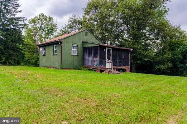 Berkeley Springs, WV 25411,8300 BAIRD LN