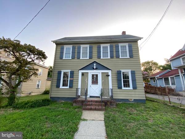 3 RAILROAD AVE, Bridgeport, NJ 08014