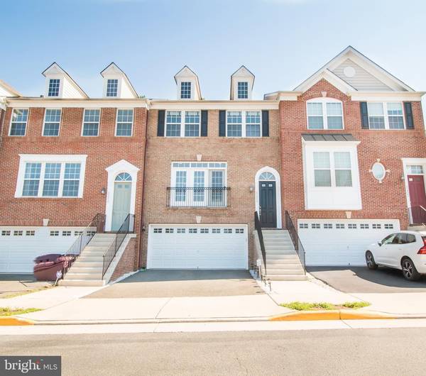 6202 ROYAL CREST LN, Alexandria, VA 22310