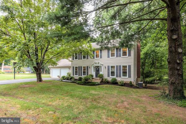 11204 CRANBROOK LN, Oakton, VA 22124