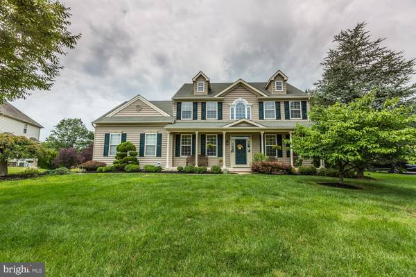 1025 BROADLEAF CIR, Royersford, PA 19468