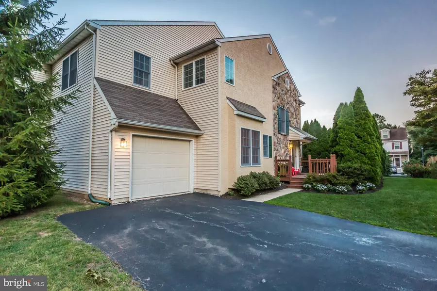 2 KERRY LN #7, Malvern, PA 19355