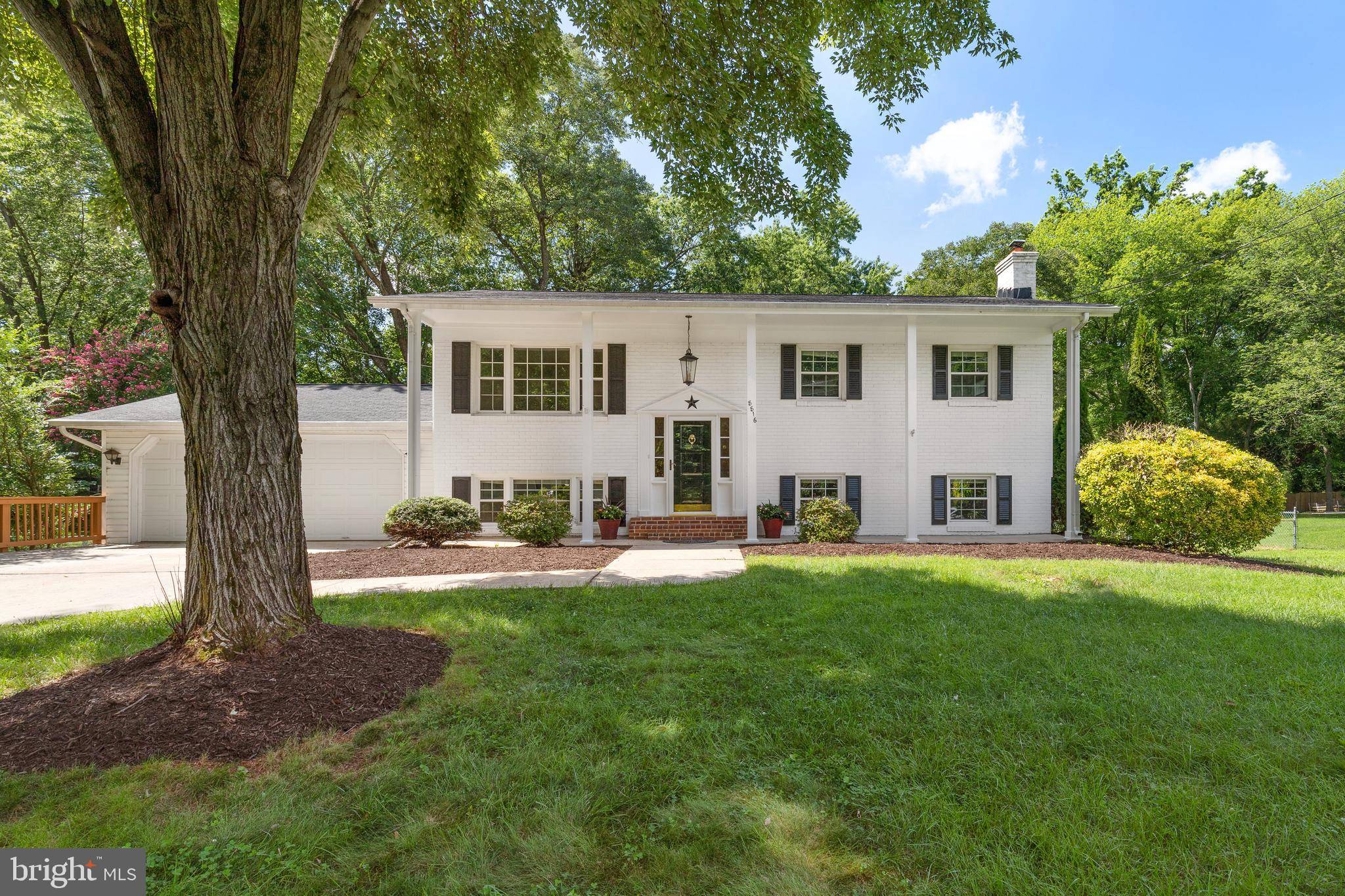 8816 GATESHEAD RD, Alexandria, VA 22309