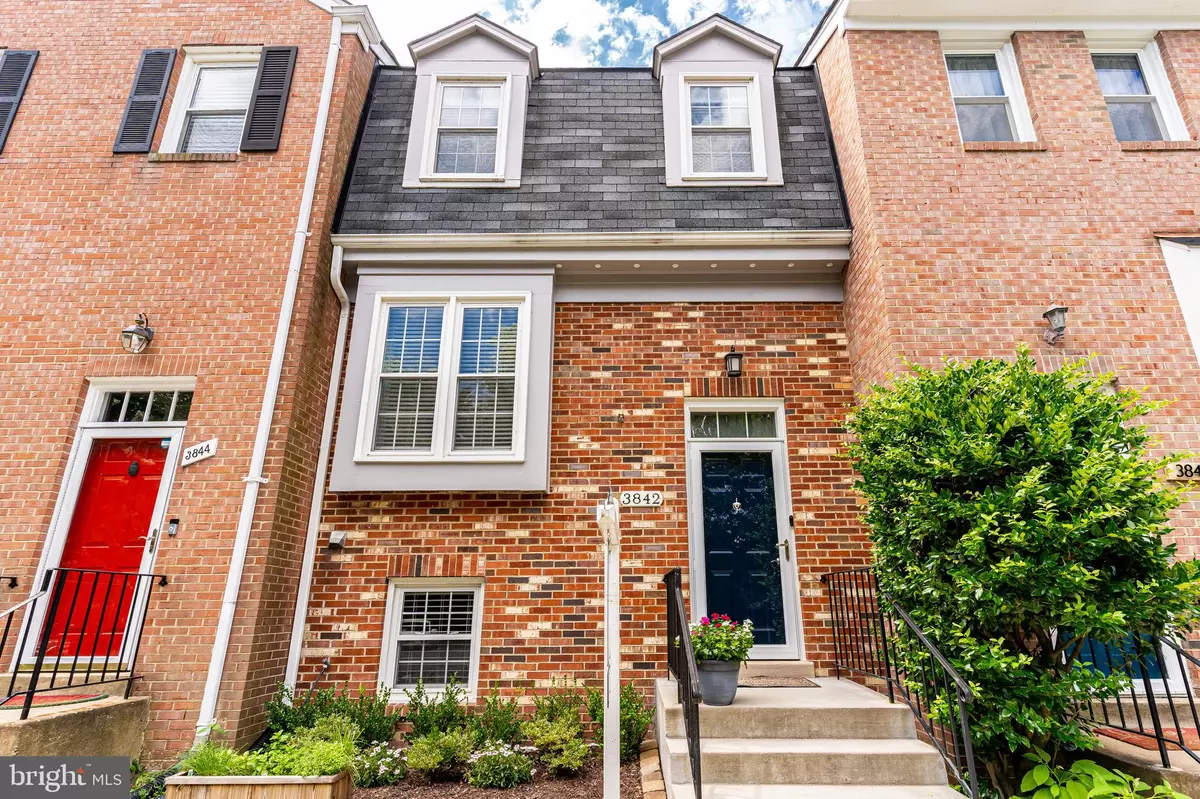 Alexandria, VA 22305,3842 BRIGHTON CT