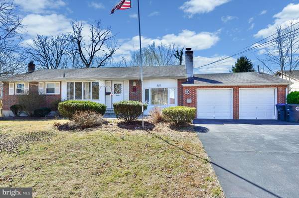 322 1ST AVE, Lindenwold, NJ 08021