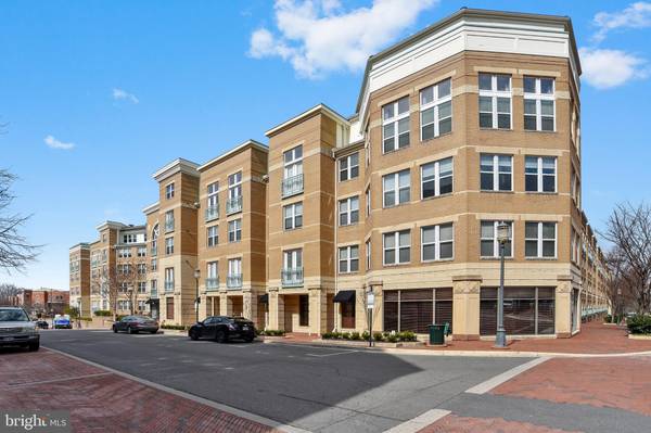 12000 MARKET ST #266, Reston, VA 20190