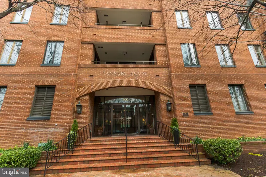 601 WILKES ST #201, Alexandria, VA 22314