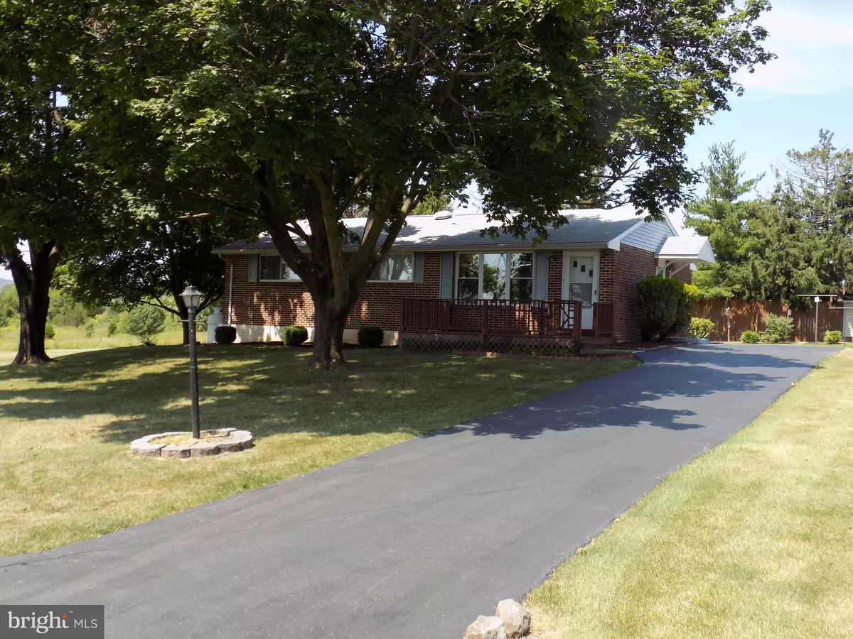 Pennsburg, PA 18073,1555 LAKESIDE DR