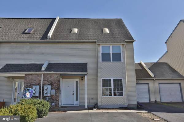 71 SANDYBROOK DR #A, Langhorne, PA 19047