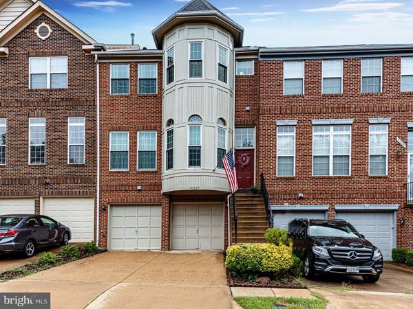 47677 WHIRLPOOL SQ, Sterling, VA 20165