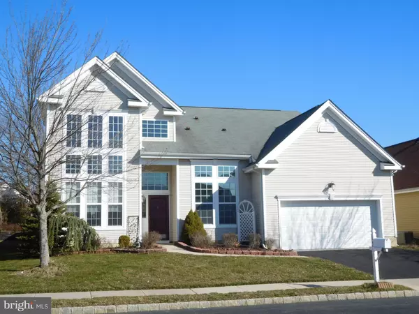 135 LAKELAND DR, Barnegat, NJ 08005