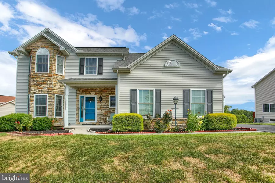 3921 SILVER BROOK DR, Mechanicsburg, PA 17050