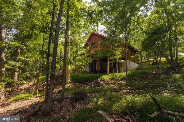 Paw Paw, WV 25434,915 WILD APPLE LN