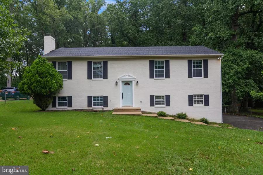 7906 COLONIAL LN, Clinton, MD 20735