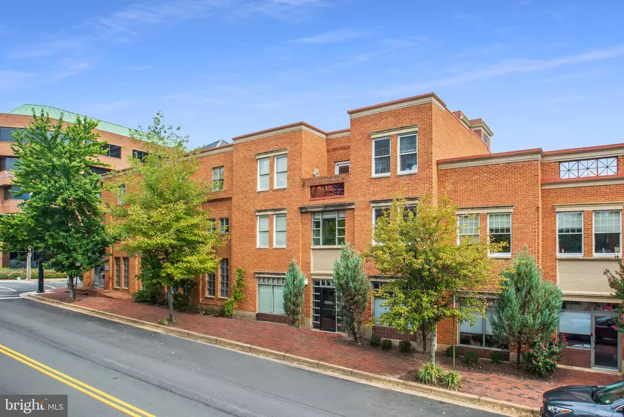 515 WYTHE ST, Alexandria, VA 22314