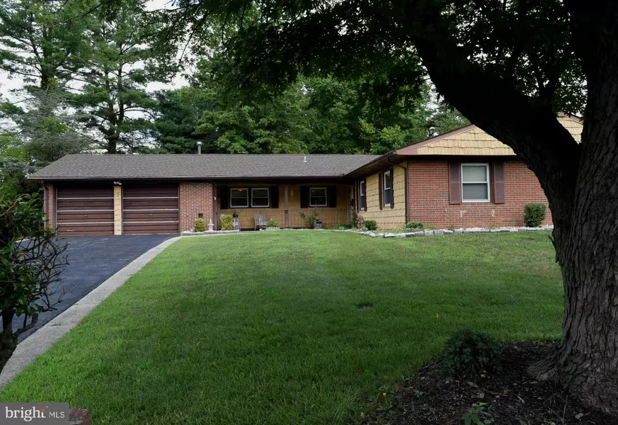 7 TORRINGTON LN, Willingboro, NJ 08046