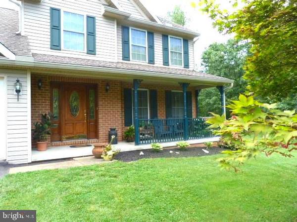 Falling Waters, WV 25419,48 ANGELA LN