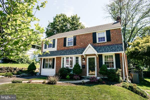 25 PINE VALLEY RD, Broomall, PA 19008