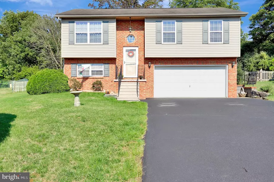 17008 READING DR, Williamsport, MD 21795