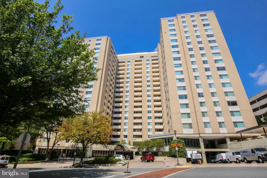 4601 N PARK AVE N #1716-R, Chevy Chase, MD 20815