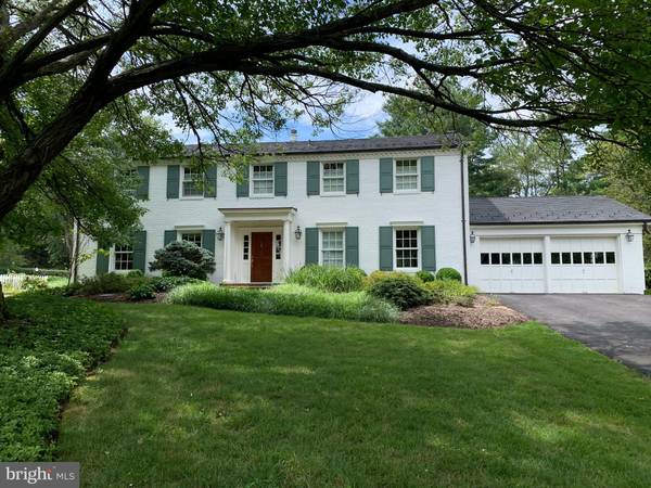 912 SADDLEBACK CT, Mclean, VA 22102