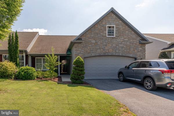 750 HEATHER RDG, Manheim, PA 17545