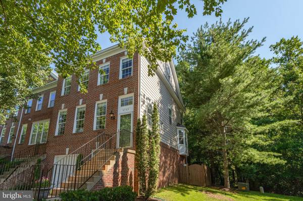 4765 THORNBURY DR, Fairfax, VA 22030