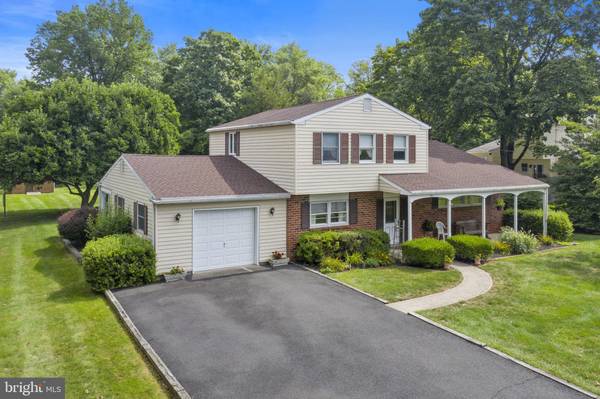 175 LENAPE DR, Doylestown, PA 18901