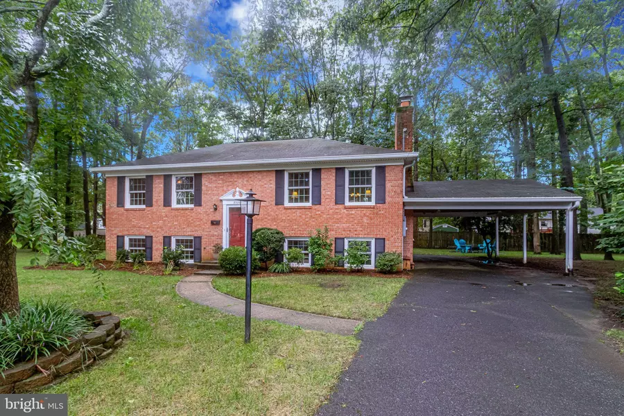 8326 FLEETWOOD CT, Alexandria, VA 22308